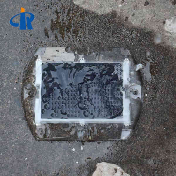 <h3>Bluetooth Solar Road Marker Light With 40 Tons Compressive </h3>
